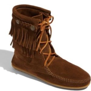 Minnetonka Tramper boot - dusty brown